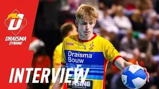 Yvo Lunsing en Nezar Harouk bespreken de wedstrijd tegen Sliedrecht Sport.