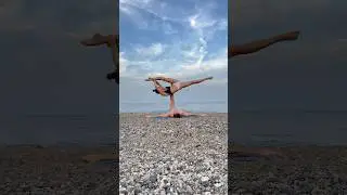 Acrobatic pose.I love this variation.It shows both strength and incredible tenderness.short #shorts