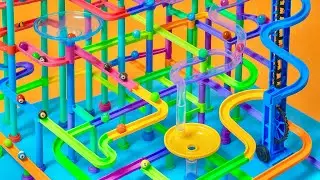 Marble Run ASMR – Smooth Movement and Visual Balance