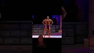 Could this flex win the O today? #ifbb #mrolympia #bodybuilder #bodybuilding #flexwheeler
