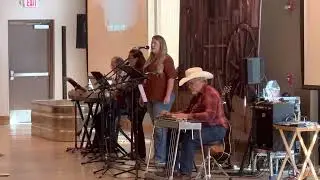 Hold on to me by Leslie Mart&iacute;nez and the cowboy church band
