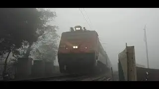 That's how train delays in Dense fog || 0 meters visibility || INDIAN RAILWAYS