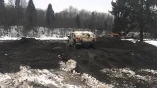 Hummer H1 snow muding ))))