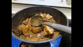 Тушеная говядина, приготовленная на ферме.