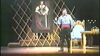 Sam Thompson sings Parmi veder le lagrima from Rigoletto.