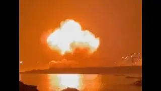 Момент удара: украинские ВВС и морские беспилотники нанесли удар по ключевому путинскому нефтяном...