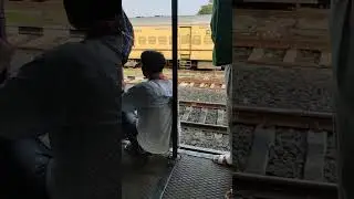 Perfect Train Crossing 💯#indianrailways #trainsofindia#trains #trainjourney#shorts