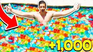 FILLING MY POOL WITH 1,000+ WATER BALLOONS! (With MooseCraft)