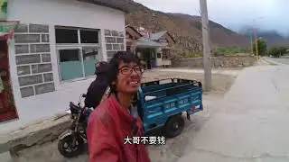 今天膝关节又开始疼了休整一天，遇到骑行大神向他请教骑行经验！ #骑行 #穷游 #流浪狗 #西藏 #219国道新藏线 #户外 #露营 #vlog十亿流量扶持计划 #我要做爆款 #抖音小助手我要上热门