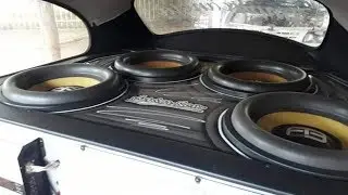 FUSCA COM 4 FB AUDIO DE 1600 RMS TOCANDO FORTE = ILOVEBASSBR