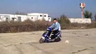 Jaloane cu scuterul