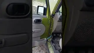 De v&acirc;nzare Jeep Wrangler Rubicon cutie manuala 6 trepte ,motor 3800 cm3. Unic proprietar .12000 Eur.