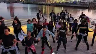 01 Black Out Drum Squad - Pronk! 2019