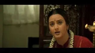 Farah is teaching dance to girls (Hulchul)