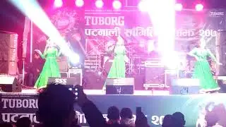 Teri ahako ki mastiyaa...  hot dance