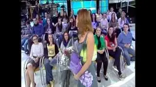 Sorprenden a Sandra Daviu por su cumpleaños en 'El Diario'.