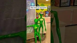 Area 51 Alien Center is just a store out of this world! 👽👽👽 #area51 #alien #nevada