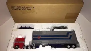Vintage 1980's G1 Transformers Mail Away G1 Optimus Prime - Unboxing Video