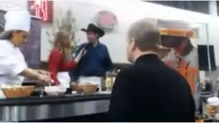 Chicken Fried Steak Texan Cooking w/Grady Spears at #WranglerNFR (Matt & Jane)