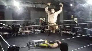 (21 Dec) Deuxi&egrave;me Combat (VC) : D&eacute;d&eacute; St-Amant Contre Kevin Beru. Show de lutte de la FCL, Dec 2024