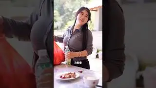 Hill Girl Bamboo Cooking😋 পাহাড়ি মেয়ের বাঁশের রান্না  #shortsfeed #shorts #bamboocooking#bamboo