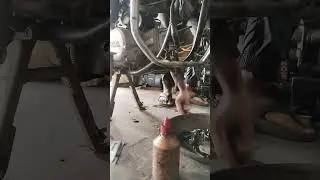 #servicing Super Splendor BS3 half engine fitting 