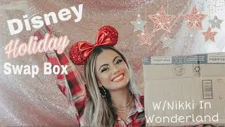 DISNEY HOLIDAY SWAP W/ NIKKI IN WONDERLAND | The Main Street chic