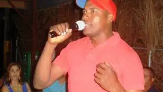 Ronald Gil Cantando Insaciable Amante en PLAZA LA SABANA