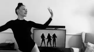 Rachel Smith hosting a Music Video Dance Class online at London Dance Academy