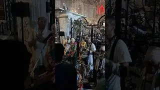 One Chant, One Heart | Foreigners Singing Hare Krishna Outside ISKCON Vrindavan 🙏🏻 #harekrishna