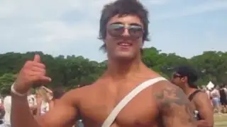 That one song EVERY gym bro knows #zyzz #hardstyle #gym