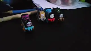Unboxing 8x Thomas and Friends Minis