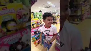 Exploring SM Mall of Asia Toy Section & Buying Toys on a Budget