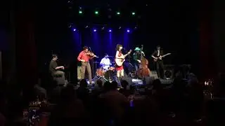 Fancy and the Gentlemen perform Dont come home a drinkin