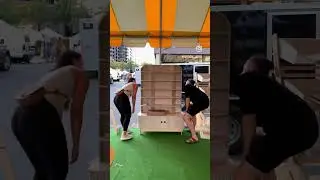 Display for pop up markets