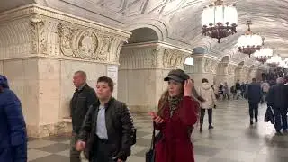 Travel to Russia. 🚇 We continue to get acquainted with the Moscow metro and its atmosphere!
