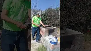 Dios provee,no hay justo desamparado,ni su familia que mendigue pan.salmos.37-25