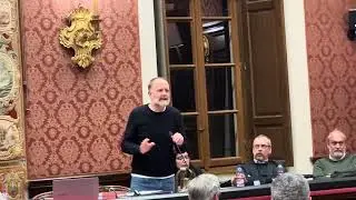 Il sindaco e la richiesta di aspettare ad approvare il regolamento su tavolini e bar: ”Si va avanti”