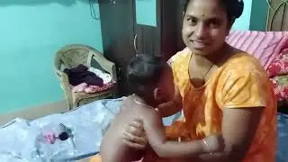বেবিকে কিভাবে তেল মালিশ করতে হয় দেখুন