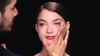 NARS How To: Hot Sand Liquid Illuminator