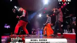 Mobil Derek - Sail Away With Me