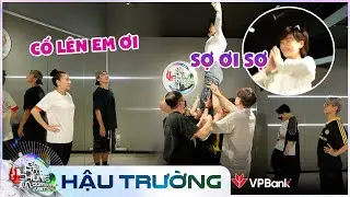 Lương B&iacute;ch Hữu to&aacute;t mồ h&ocirc;i với động t&aacute;c kh&oacute;, Thu Minh truyền kinh nghiệm cho hậu bối | BTS Our Song