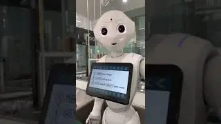 The World&rsquo;s First Robotic Ice Cream Bar! tiktok mikebennettart #shorts