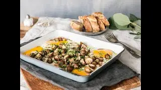Baked eggs with caramelized mushrooms
