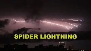 Spider Lightning (Slow Motion)