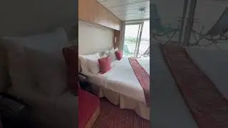 What is a cabin like on Celebrity Solstice?