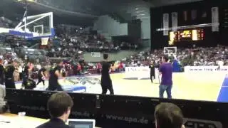 Halbzeitshow beim Basketball