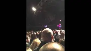 Shinedown Stops Show Mid-Song to Help Fan