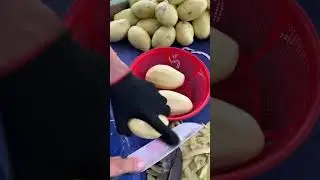 Cutting mango skill #shorts #podeny