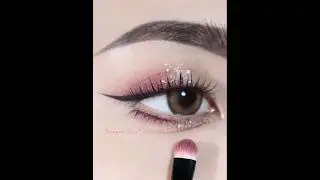 Gold foil mulled wine❄️simple and beautiful New Year's Eve eye makeup🌺||Eye makeup tutorial||Shorts✨